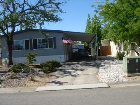 4511 Nugget Ln, Redding, CA 96003 photo 2