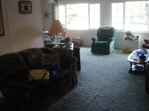 4511 Nugget Ln, Redding, CA 96003 photo 4