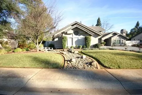 4131 Tiffany Ln, Redding, CA 96002 photo 5