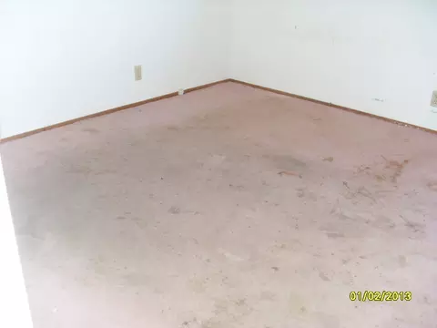 2835 Robert Ct, Redding, CA 96002 photo 3