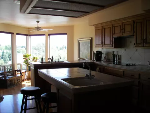 1685 St Andrews Dr, Redding, CA 96003 photo 13
