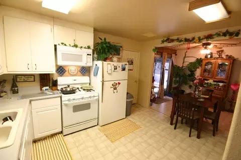 4555 Enchanted Way, Redding, CA 96001 photo 4