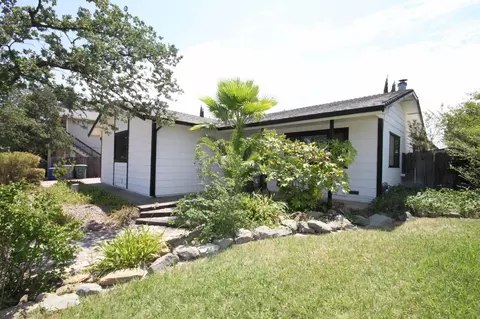 2613 Starlight Blvd, Redding, CA 96001 photo 2