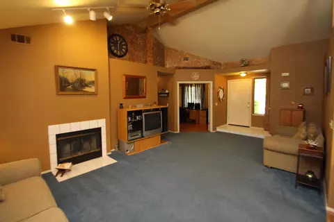 546 Armando, Redding, CA 96003 photo 14