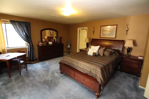546 Armando, Redding, CA 96003 photo 8