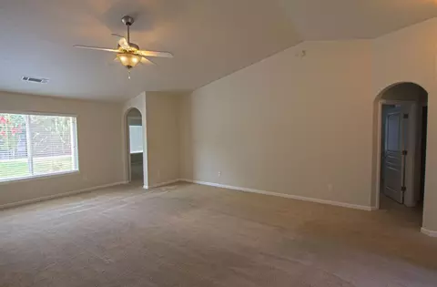 1084 Monterra Ln, Redding, CA 96002 photo 8