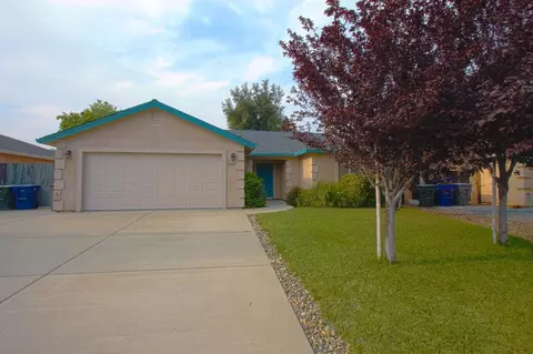 1084 Monterra Ln, Redding, CA 96002 photo 1