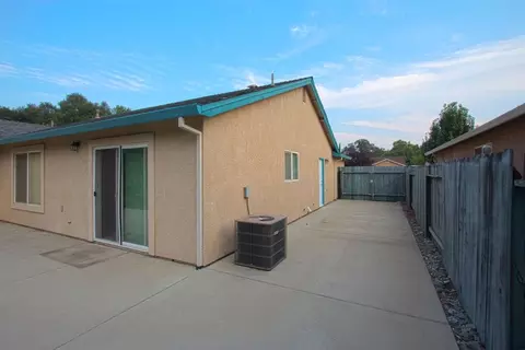 1084 Monterra Ln, Redding, CA 96002 photo 7