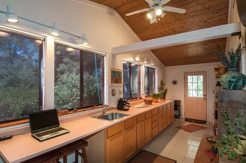 16388 Trail Dr, Redding, CA 96001 photo 19