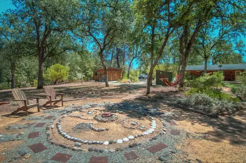 16388 Trail Dr, Redding, CA 96001 photo 9