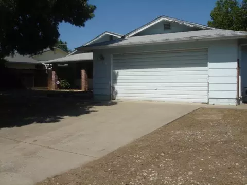 6727 Southgate Dr, Redding, CA 96001 photo 4