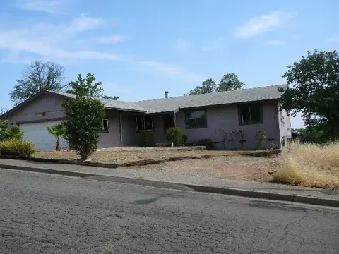 5463 Valleyridge Dr, Redding, CA 96003 photo 3