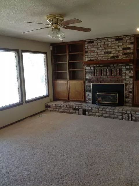 466 Woodcliff Dr, Redding, CA 96002 photo 18