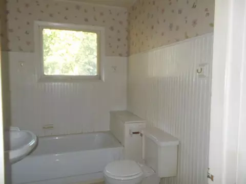 365 Branstetter Ln, Redding, CA 96001 photo 8
