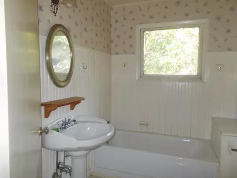 365 Branstetter Ln, Redding, CA 96001 photo 9