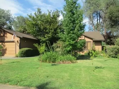 1720 Edgewood Dr, Redding, CA 96003 photo 3