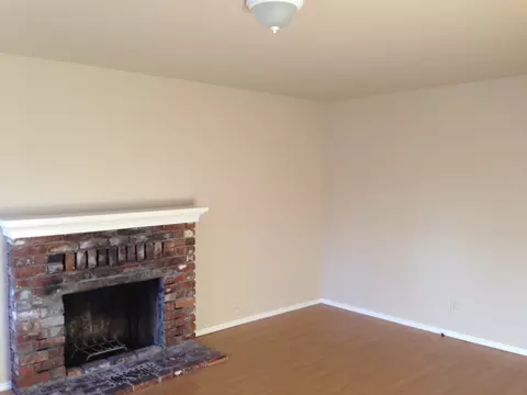1228 Riviera Dr, Redding, CA 96001 photo 4