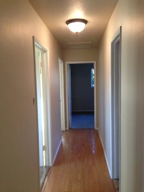 1228 Riviera Dr, Redding, CA 96001 photo 5