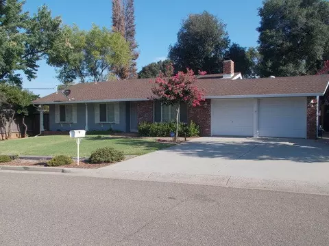 1030 Denton Way, Redding, CA 96002 photo 4