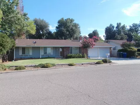 1030 Denton Way, Redding, CA 96002 photo 2