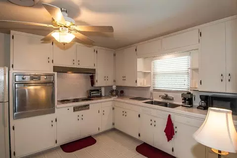 1655 Garden Ave, Redding, CA 96001 photo 6