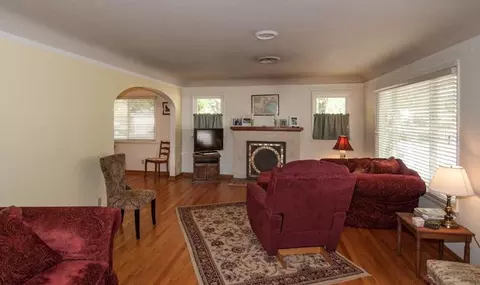 1655 Garden Ave, Redding, CA 96001 photo 3