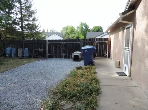 1717 Record Ln, Redding, CA 96001 photo 17