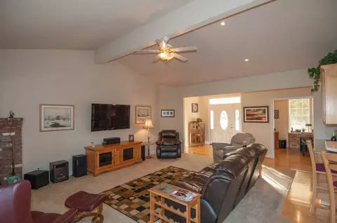 13031 Spring Lake St, Redding, CA 96003 photo 5