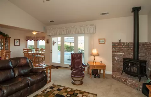 13031 Spring Lake St, Redding, CA 96003 photo 6