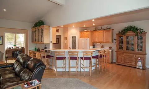 13031 Spring Lake St, Redding, CA 96003 photo 8