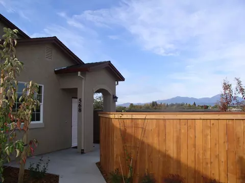 568 Mission De Oro, Redding, CA 96003 photo 1