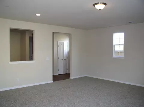 568 Mission De Oro, Redding, CA 96003 photo 3