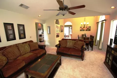 2265 Cumberland Dr, Redding, CA 96001 photo 4
