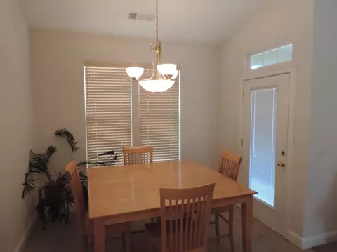 2038 Oshea Way, Redding, CA 96003 photo 6