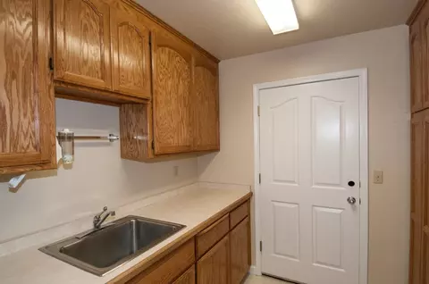 3728 Siskiyou St, Redding, CA 96001 photo 10
