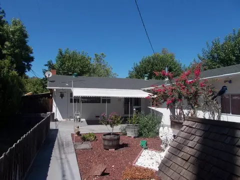 2105 Sycamore Dr, Redding, CA 96001 photo 25