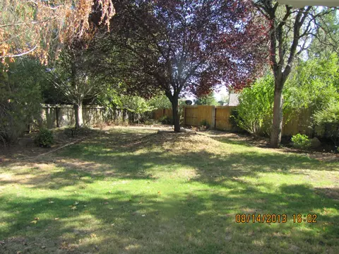 2279 Sageway Dr, Redding, CA 96003 photo 2