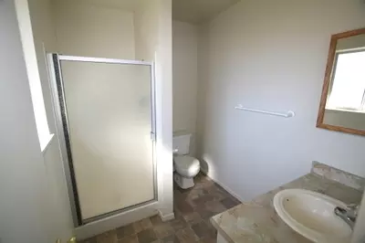7056 Hemlock St, Redding, CA 96001 photo 9