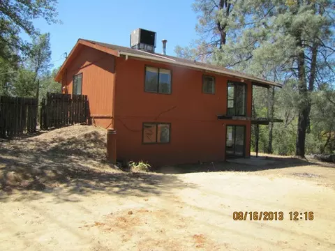 4852 Aloe Vera Dr, Redding, CA 96001 photo 9