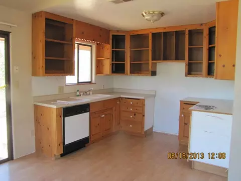 4852 Aloe Vera Dr, Redding, CA 96001 photo 5