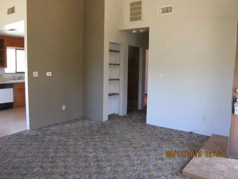 4852 Aloe Vera Dr, Redding, CA 96001 photo 2