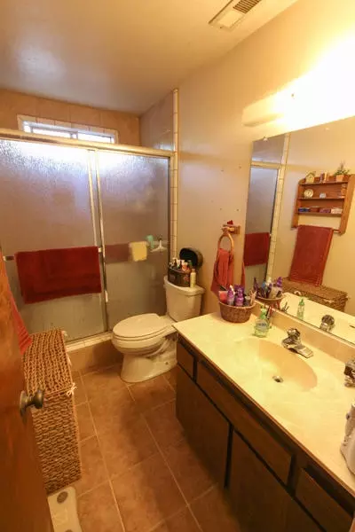 1801 Cameo Ct, Redding, CA 96002 photo 10