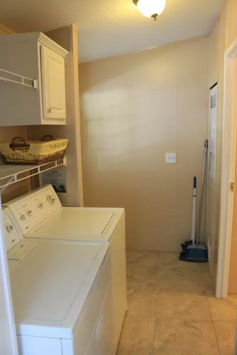 882 Butternut Trl, Redding, CA 96003 photo 14