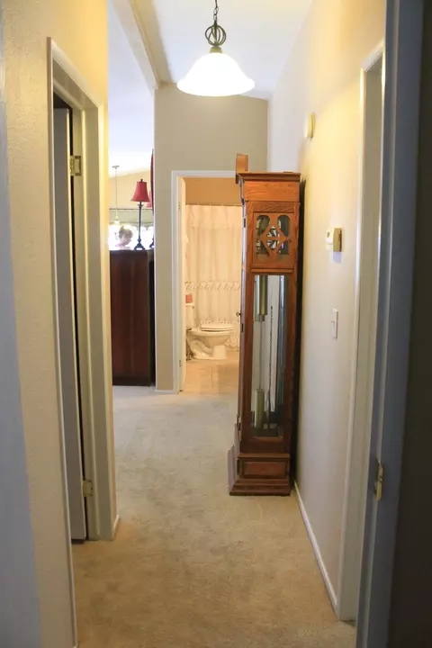 882 Butternut Trl, Redding, CA 96003 photo 11