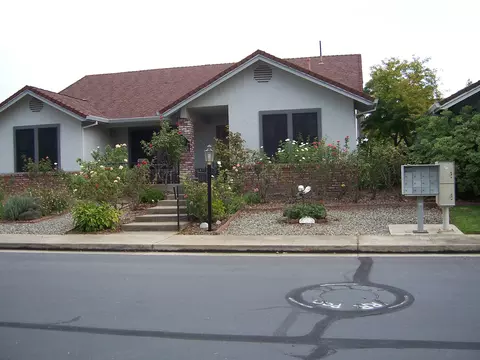 361 Vintage Path, Redding, CA 96003 photo 2