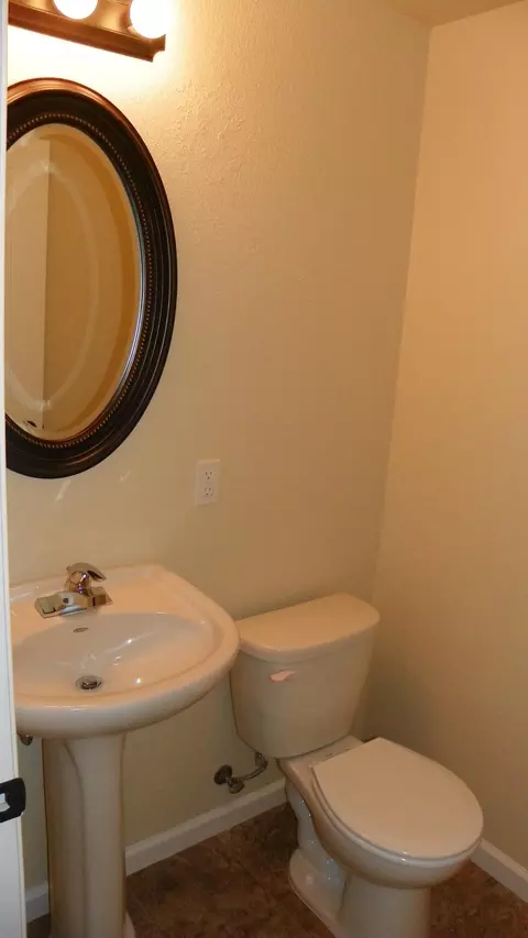 3255 Bridgewater, Redding, CA 96003 photo 17