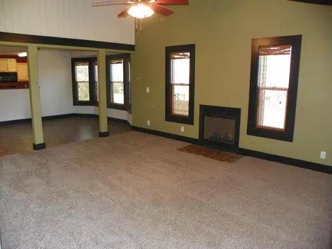 3270 Bridgewater, Redding, CA 96003 photo 2