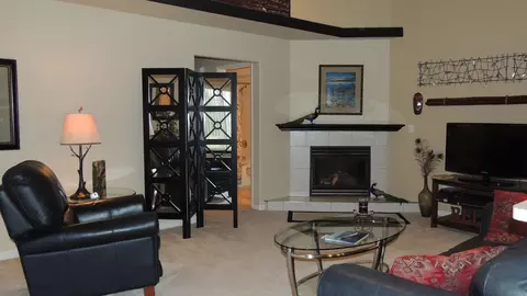 745 Doral Trl, Redding, CA 96003 photo 4