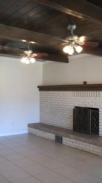 2962 Roan, Anderson, CA 96007 photo 4