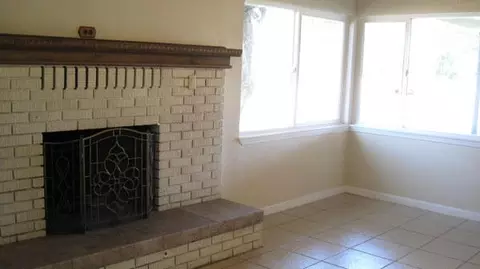 2962 Roan, Anderson, CA 96007 photo 3